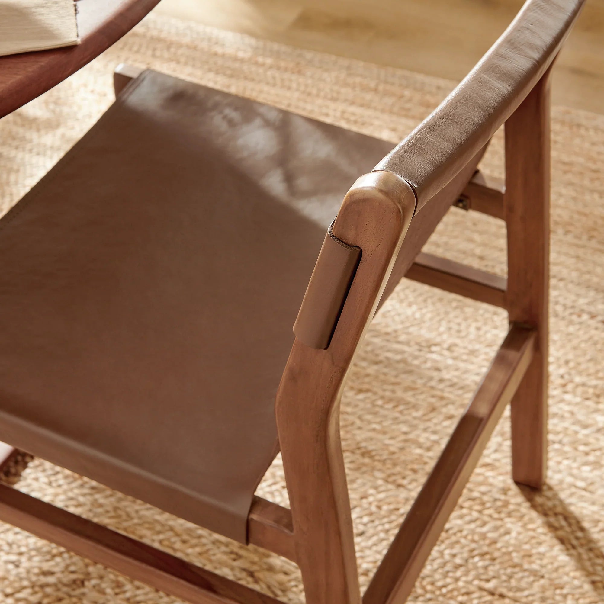 Chaise de salle à manger en cuir Sono marron muscade